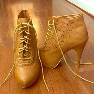 Tan lace up ankle boots